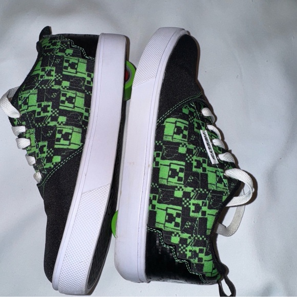 Heelys Black and Green Kids Sneakers - Picture 9 of 13